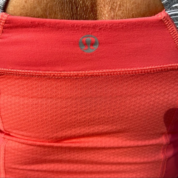 Lululemon Push Your Limit Tank top, size 04. - Picture 5 of 8